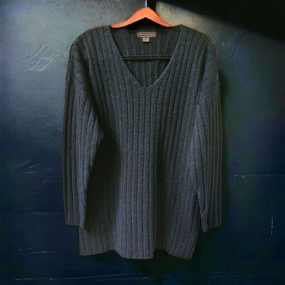 YARNWORKS Women's Oversized Black V- Neck Sweater - Picture 1 of 10